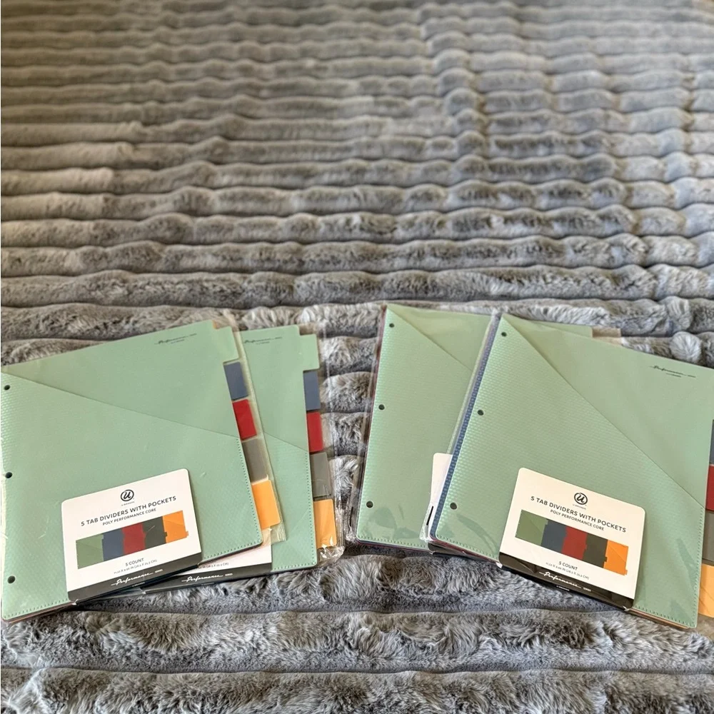 Tab Dividers with Pockets (5 count). Poly Performance Core.